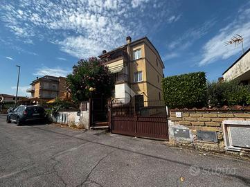 2 LOCALI A ROMA