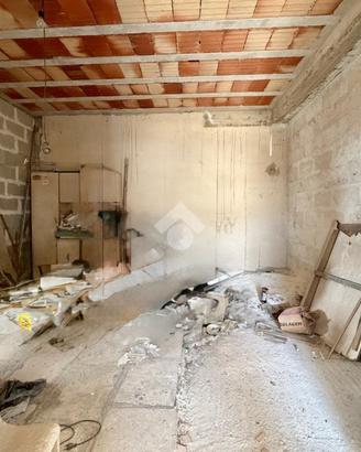 3 LOCALI A SAN CESARIO DI LECCE