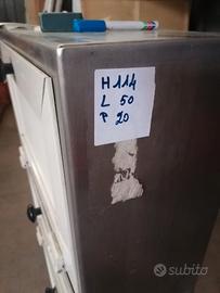 RIPOSTIGLIO IN METALLO