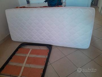 Materasso singolo Memory e rete singola con doghe