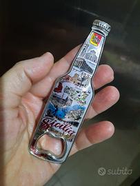 Apribottiglie Sicilia a forma di bottiglia