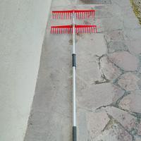Rastrello a doppio pettine