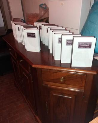 enciclopedie nuove di fabbrica mai aperte