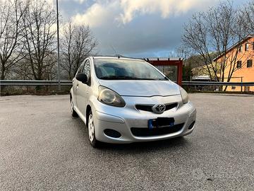 TOYOTA AYGO 1.0benzina 68cv UNICOPROPRIETARIO 2012