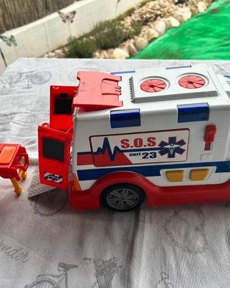 Ambulanza giocattolo SIMBA 33 cm con luci e suoni