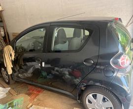 TOYOTA Aygo 1ª serie - 2012