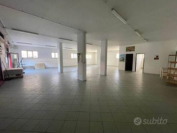 Immobile di 202 m² con 1 locale a Chioggia