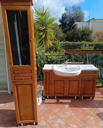 Mobile bagno con lavabo più specchio