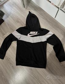 Nike - Felpa con Cappuccio e Tasca Centrale - M
