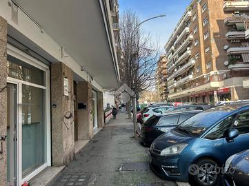 NEGOZIO A ROMA