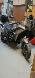 Moto xcape