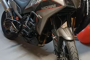 Moto xcape