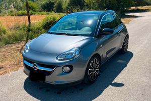 auto opel adam