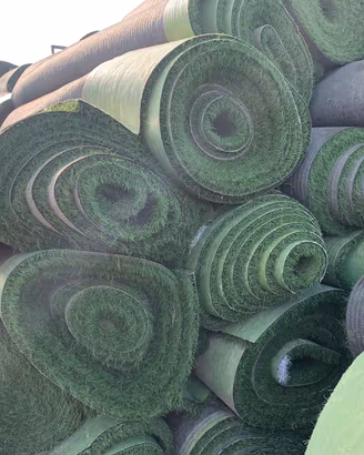 Erba sintetica ex campi da calcio