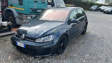 VOLKSWAGEN Golf GTD 2.0 TDI DSG 5 porte INCIDENT