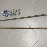 Coppia di bastoni per tende realizzati in ferro