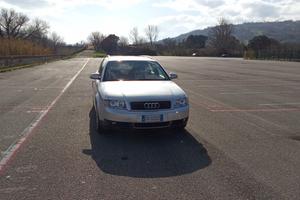 AUDI A4 2  SERIE ANNO 2003