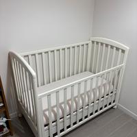 Lettino con materasso