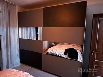 Armadio pari al nuovo