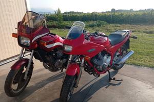DUE YAMAHA