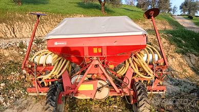 Seminatrice accord 450