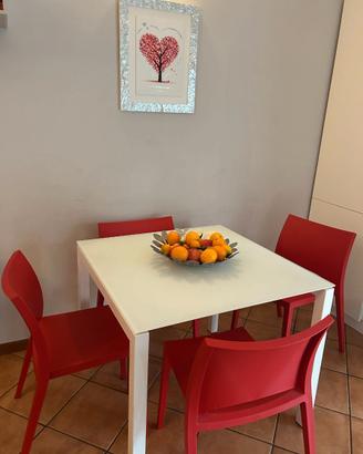 Tavolo allungabile e sedie Bontempi