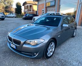 BMW 525 2.0d xDrive Touring -FULL