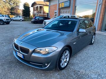 BMW 525 2.0d xDrive Touring -FULL