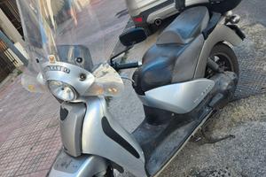 Aprilia scarabeo 200