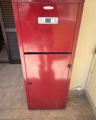 Caldaia IDRO PELLET SEMINUOVA