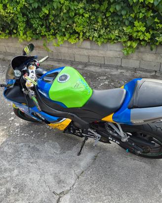 Moto kawasaki ninja 636 zx-6