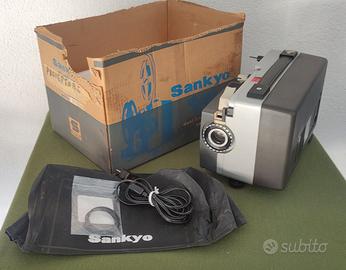 Sankyo Dualux 1000 proiettore super 8 / standard 8