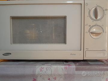 Forno a microonde Samsung. 