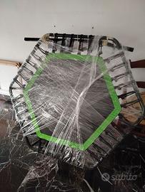 Trampolino elastico con manico