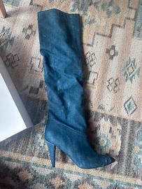 Stivali al ginocchio di jeans con tacco