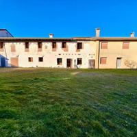 RESIDENZA IN TRASFORMAZIONE - due unità indipen...