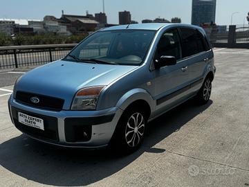 Ford Fusion 1.4 TDCi 5p. Collection