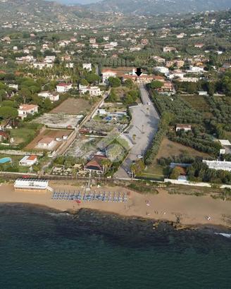 2 LOCALI A CASTELLABATE