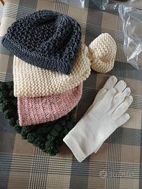 Cappelli  artig.100% lana;Tgl unica.Guanti bianchi