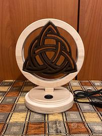 Lampada LED Celtica in legno - Triquetra