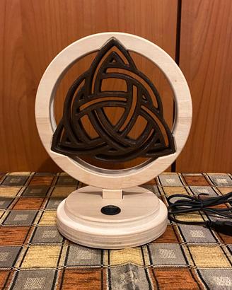 Lampada LED Celtica in legno - Triquetra