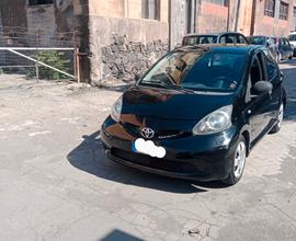 TOYOTA Aygo 1.0 benzina 5 porte clima