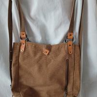 Zaino / borsa doppio uso in tessuto color cachi