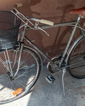 city bike vintage bianchi 28'