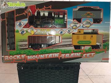 Trenino a batteria con rotaie