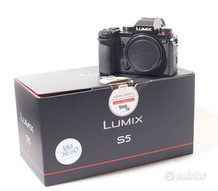 FOTOCAMERA DIGITALE MIRRORLESS FF PANASONIC S5.
