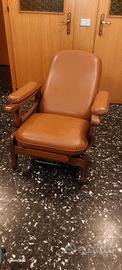Poltrona reclinabile in similpelle