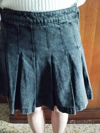 Gonna nera in Jeans a pieghe di Terranova