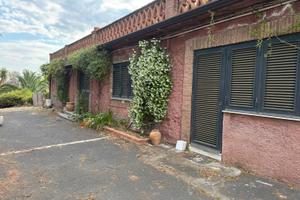 Appartamento in villa indipendente con giardino