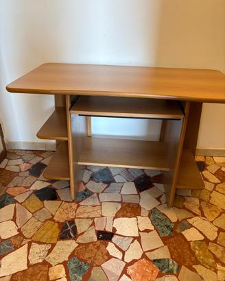Scrivania porta computer